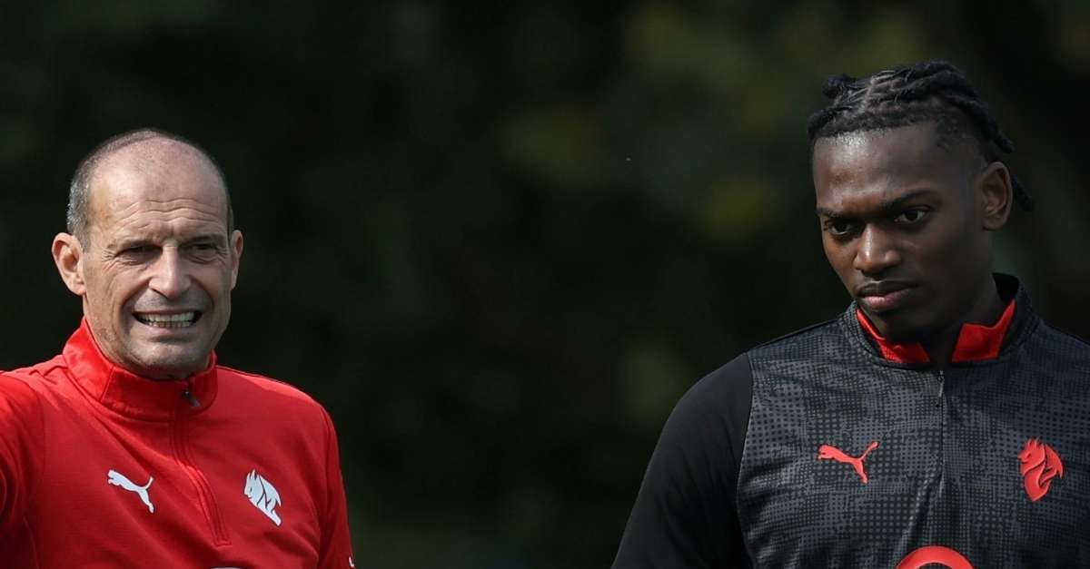 Milan, la probabile formazione contro la Fiorentina: gioca Leao. Un grande dilemma per Allegri Milan, la probabile formazione contro la Fiorentina: gioca Leao. Un grande dilemma per Allegri