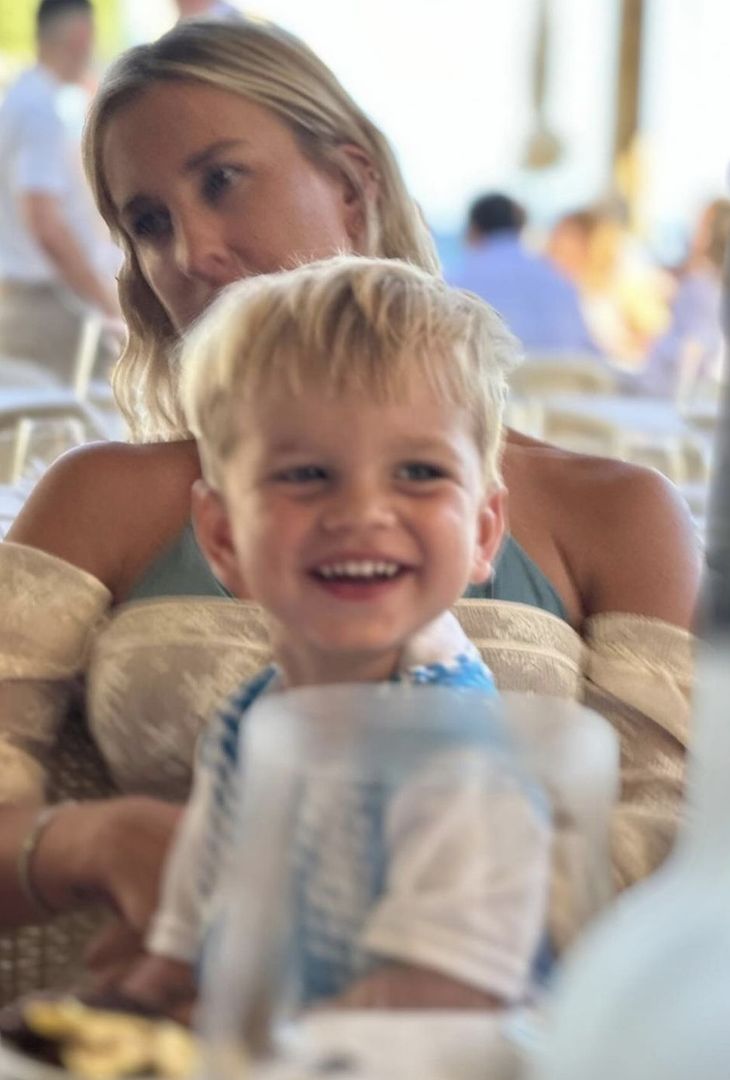 GALLERY Le vacanze della famiglia Mertens: e Ciro indossa i pantaloncini di Dries! - immagine 5