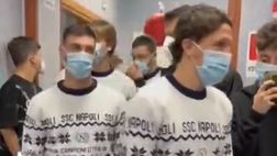 I calciatori del Napoli dal cuore d’oro: fanno visita ai bambini in ospedale