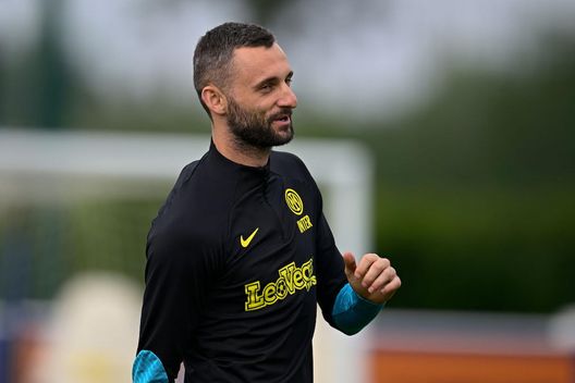 Sky – Ripartita la trattativa tra Inter e Al-Nassr per Brozovic: c’è più ottimismo- immagine 2