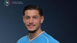 GALLERY Mazzocchi nuovo calciatore del Napoli: i primi scatti con la maglia azzurra