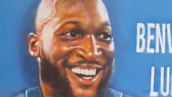 Lukakumania, a Napoli spunta anche il mini-murale per il belga!