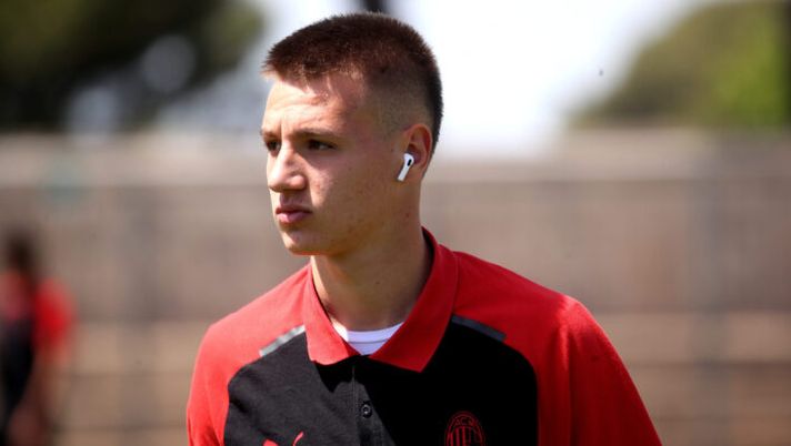 UFFICIALE – Milan, primo contratto da professionista per Camarda: il comunicato - immagine 1