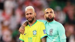 La famiglia di Neymar sostiene Dani Alves: il padre del calciatore gli ha già dato 150.000 euro