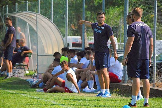 Sconfitta beffarda per Amelia nel derby abruzzese a Giulianova CUR in Campo, Marco Amelia tra i protagonisti: il passato del gigante buono- immagine 5