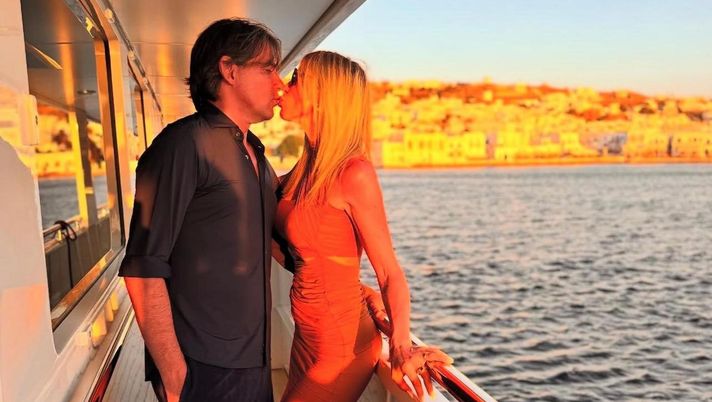 La moglie di Inzaghi posta la vacanza: siparietto con Zazzaroni su Simone e like di una wag Inter - immagine 1