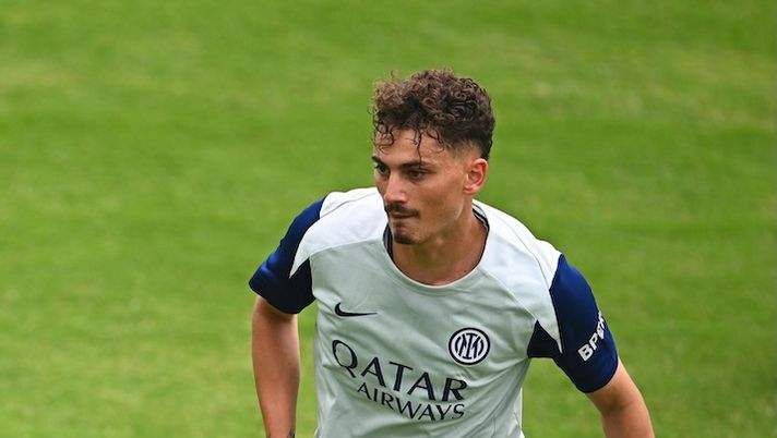 Romano – Sebastiano Esposito andrà al Cagliari, si aspetta solo il via libera finale per le visite Romano – Sebastiano Esposito andrà al Cagliari, si aspetta solo il via libera finale per le visite - immagine 1