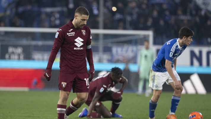 COMO, ITALY - JANUARY 24: Nikola Vlasic of Torino FC reacts during the Serie A match between Como 1907 and Torino FC at Giuseppe Sinigaglia Stadium on January 24, 2026 in Como, Italy. (Photo by Stefano Guidi - Torino FC/Torino FC 1906 via Getty Images) Como-Torino 6-0, Vlasic: “Chiedo scusa, forse il giorno peggiore della carriera” - immagine 1