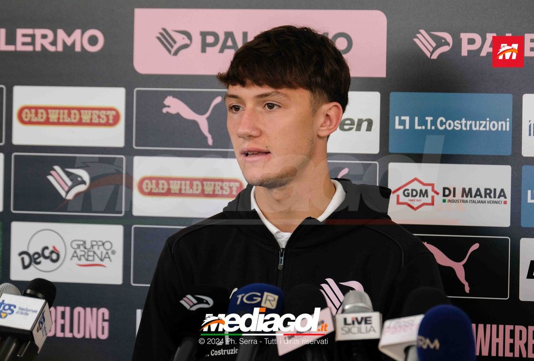 FOTO PALERMO, la presentazione di Patryk Peda in conferenza (Gallery) - immagine 13