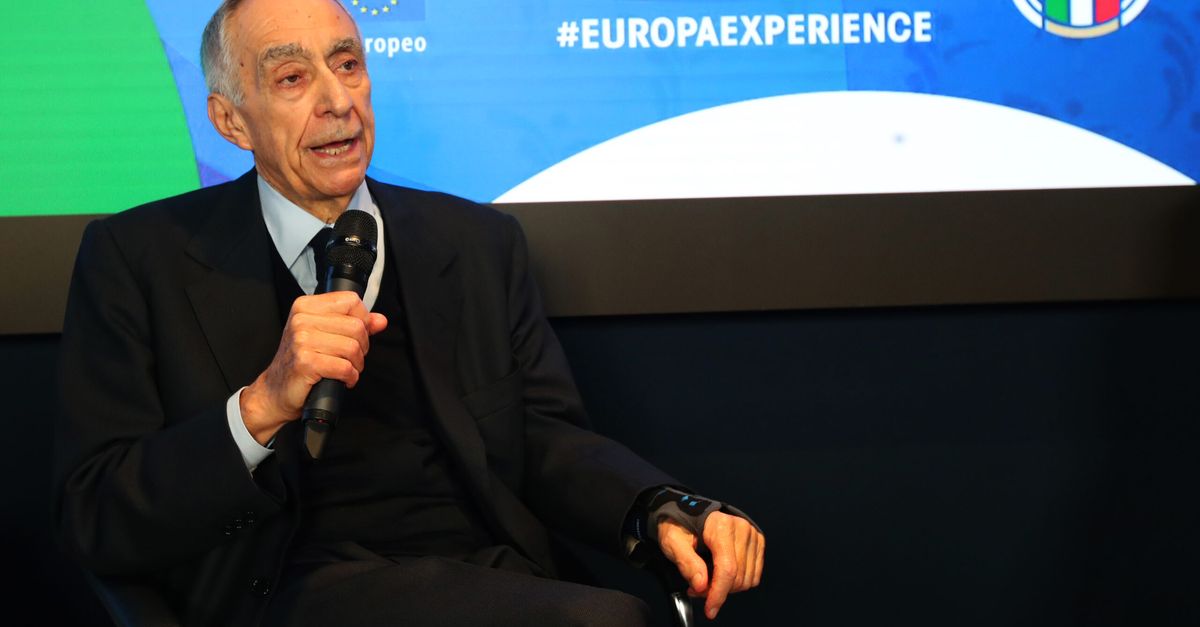 moggi ritorna su calciopoli carraro favoriva i rossoneri e poi racconta un episodio