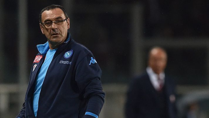 TURIN, ITALY - MAY 08: SSC Napoli head coach Maurizio Sarri watches the action during the Serie A match between Torino FC and SSC Napoli at Stadio Olimpico di Torino on May 8, 2016 in Turin, Italy. (Photo by Valerio Pennicino/Getty Images) Torino-Napoli, Sarri: “Ora facciamo vedere chi siamo anche in Champions” - immagine 1
