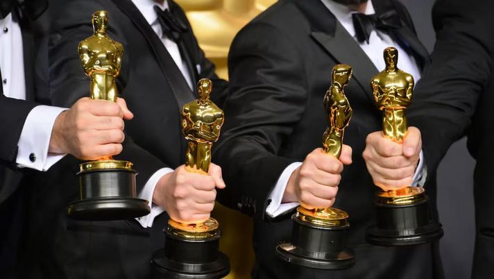 Los Angeles devastata dagli incendi, rinviati eventi ma non l’Oscar: ecco la data  Los Angeles devastata dagli incendi, rinviati eventi ma non l’Oscar: ecco la data - immagine 1