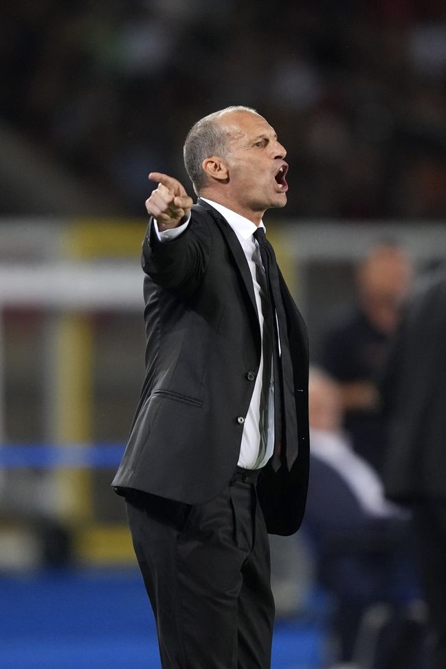 (Photo by Maurizio Lagana/Getty Images)  Il Milan di Allegri: il 352 di base, Rabiot uomo chiave, il 442 l’alternativa- immagine 2