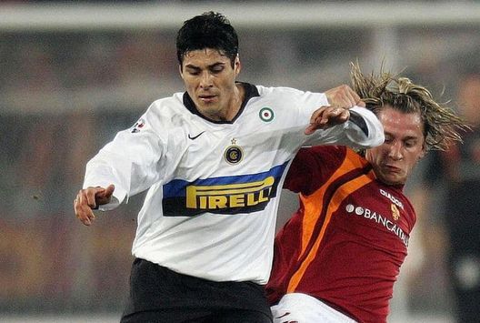 Julio Cruz: “Chi conosce Chivu sa che è uno tosto e lavora tanto. Lo vedo con i giocatori e…”- immagine 2