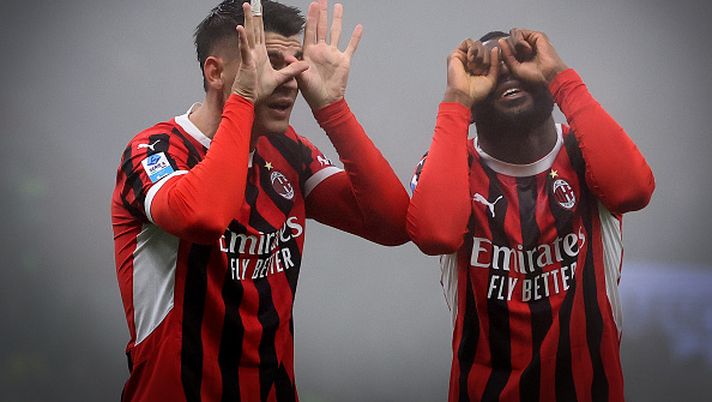 MILAN, ITALY - NOVEMBER 30: Alvaro Morata of AC Milan celebrates after scoring the opening goal during the Serie match between Milan and Empoli at Stadio Giuseppe Meazza on November 30, 2024 in Milan, Italy. (Photo by Claudio Villa/AC Milan via Getty Images) Morata e la “niebla”: gli spagnoli titolano tutti su Alvaro - immagine 1