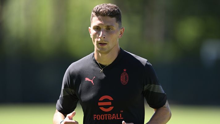 Mattia Caldara AC Milan allenamento Milanello