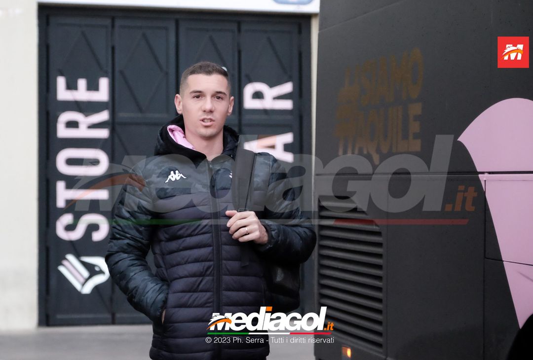 FOTO Pisa-Palermo, i rosanero in partenza dallo stadio “Renzo Barbera” (GALLERY) - immagine 26