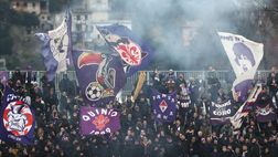“E volerà, la Fiorentina volerà… “: la Curva Fiesole canta e sogna dopo Como