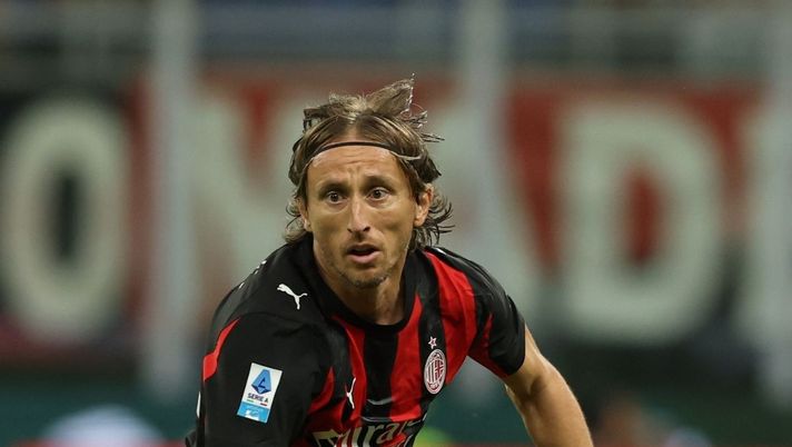 Milan, Calzona: 'Modric stupendo. Carriera da fenomeno'