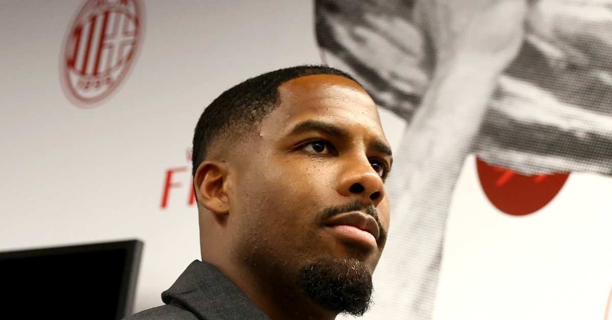 Le prime parole di Maignan dopo il rinnovo col Milan: “Qua mi sento a casa. Voglio più trofei!”