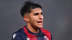 Bologna-Como, le formazioni ufficiali: da Strefezza a Castro, Holm e Ndoye, tutte le scelte