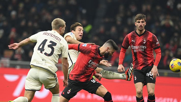 MILAN, ITALY - JANUARY 14: Olivier Giroud of AC Milan scores the goal during the Serie A TIM match between AC Milan and AS Roma - Serie A TIM at Stadio Giuseppe Meazza on January 14, 2024 in Milan, Italy. (Photo by Claudio Villa/AC Milan via Getty Images) Milan-Roma, dicembre e gennaio: solito crocevia, o la va… - immagine 1
