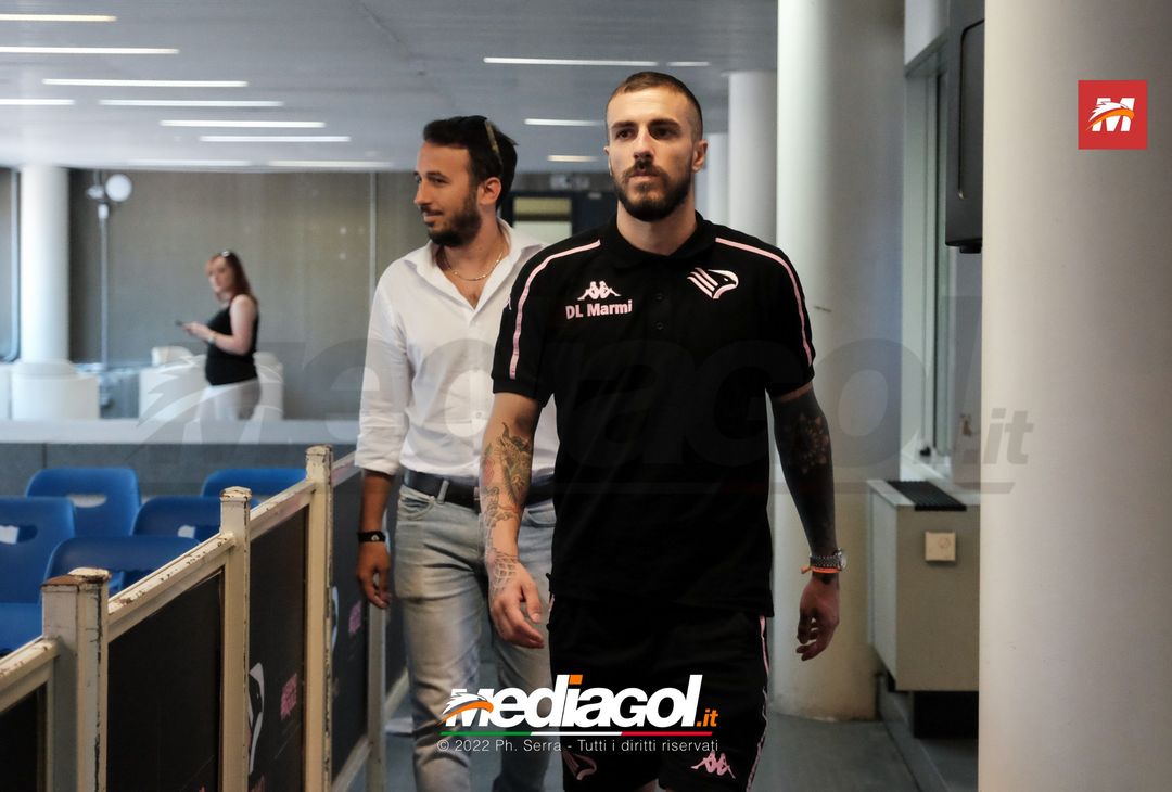 FOTO RITIRO PALERMO, la conferenza stampa di Nicola Valente (Gallery) - immagine 3