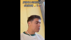 VIDEO Dybala, l’ex Palermo mangia la “chachapa” venezuelana: ecco la sua reazione