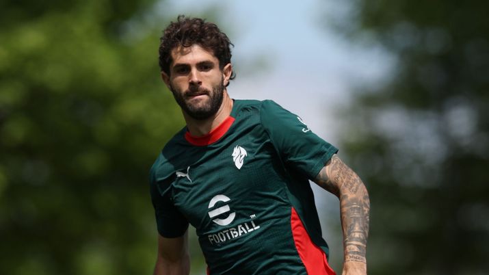 Genoa-Milan, Pulisic supera il problema muscolare: torna ad allenarsi in gruppo