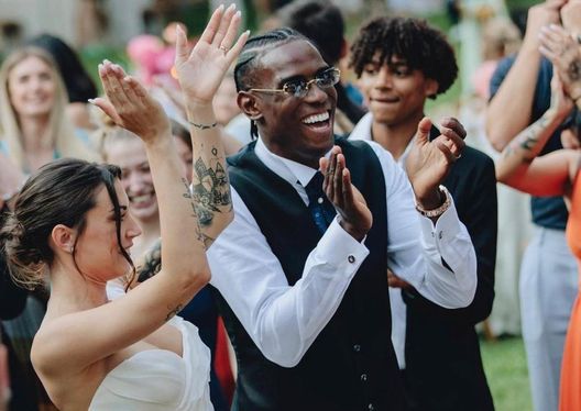 L’annuncio del fratello di Balotelli: “Volevo fare una sorpresa a Mario ma l’ha rovinata. Sarà…” L’annuncio del fratello di Balotelli: “Volevo fare una sorpresa a Mario ma l’ha rovinata. Sarà…” - immagine 1