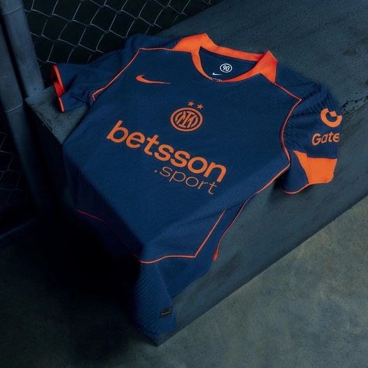 UFFICIALE – Inter, ecco la nuova terza maglia: esordio contro il Sassuolo- immagine 2