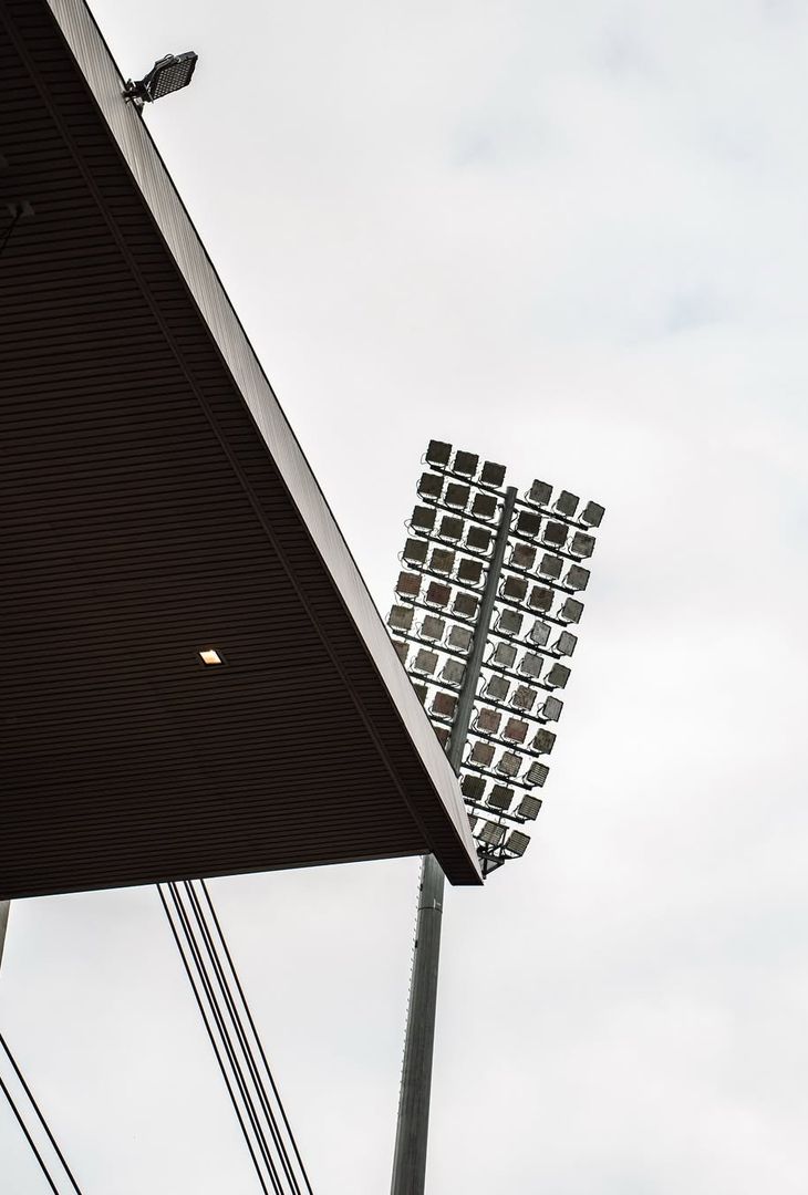 Il Napoli ha pubblicato delle immagini dell’U-Power Stadium ad un’ora dal fischio di inizio della sfida contro il Monza, fondamentale per le ambizioni scudetto degli azzurri.