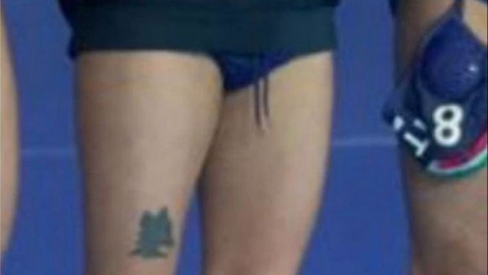 Olimpiadi, il tatuaggio con il lupetto di Gratton di Presciutti Olimpiadi, il tatuaggio con il lupetto di Gratton di Presciutti - immagine 1