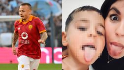 Angeliño, il figlio innamorato della Roma: “Va a dormire con la maglia giallorossa”