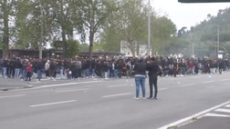 VIDEO – Lazio-Roma: scontri tra tifosi e forze dell’ordine nella Capitale