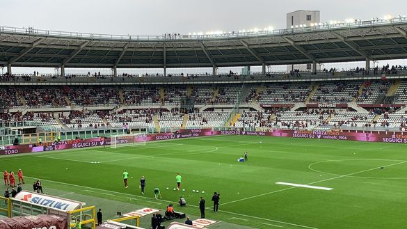 Torino-Juventus, le ultime dai campi: granata in campo per il riscaldamento- immagine 3