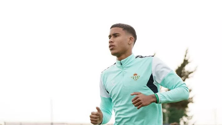 Inter-Alex Perez, la trattativa entra nel vivo: proposta pronta, i dettagli - immagine 1