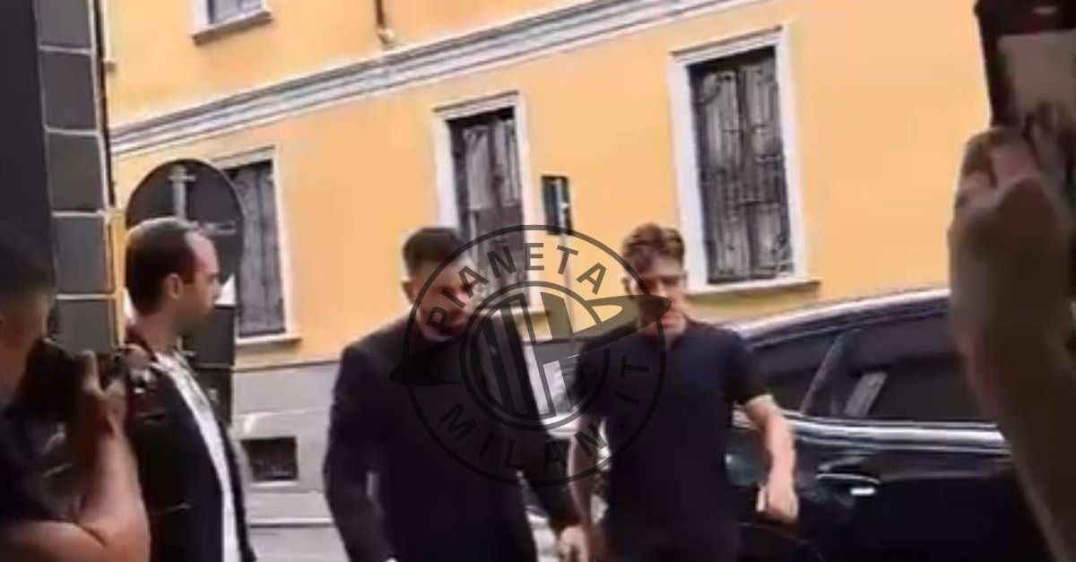 VIDEO – Milan, Jashari in clinica per le visite mediche | PM News VIDEO – Milan, Jashari in clinica per le visite mediche | PM News
