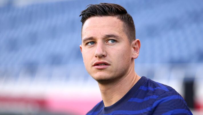 SAITAMA, JAPAN - JULY 25: Florian Thauvin #14 of Team France looks on as he makes his way towards the pitch prior to the Men's First Round Group A match between France and South Africa on day two of the Tokyo 2020 Olympic Games at Saitama Stadium on July 25, 2021 in Saitama, Japan. (Photo by Naomi Baker/Getty Images) Thauvin: “Contento dell’arrivo di Sanchez, un top! Qualcosa è cambiato dall’anno scorso” - immagine 1