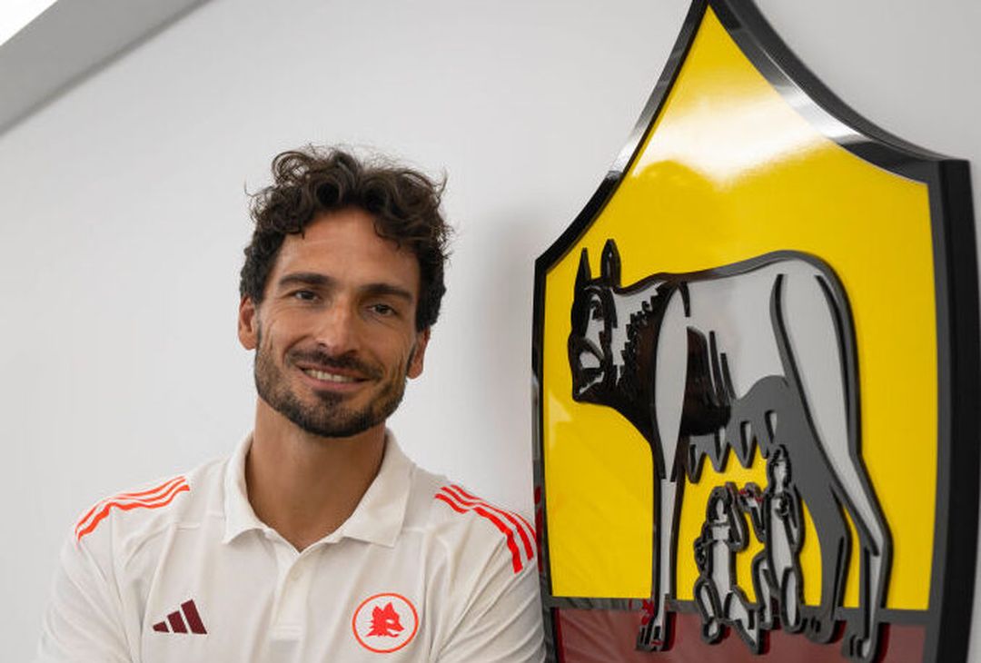 Roma, le prime immagini di Hummels con la maglia giallorossa – FOTO GALLERY - immagine 3