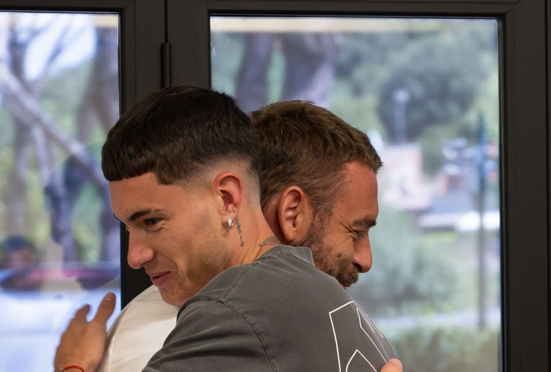 Roma, primo giorno a Trigoria di Mati Soulé – FOTO GALLERY - immagine 5