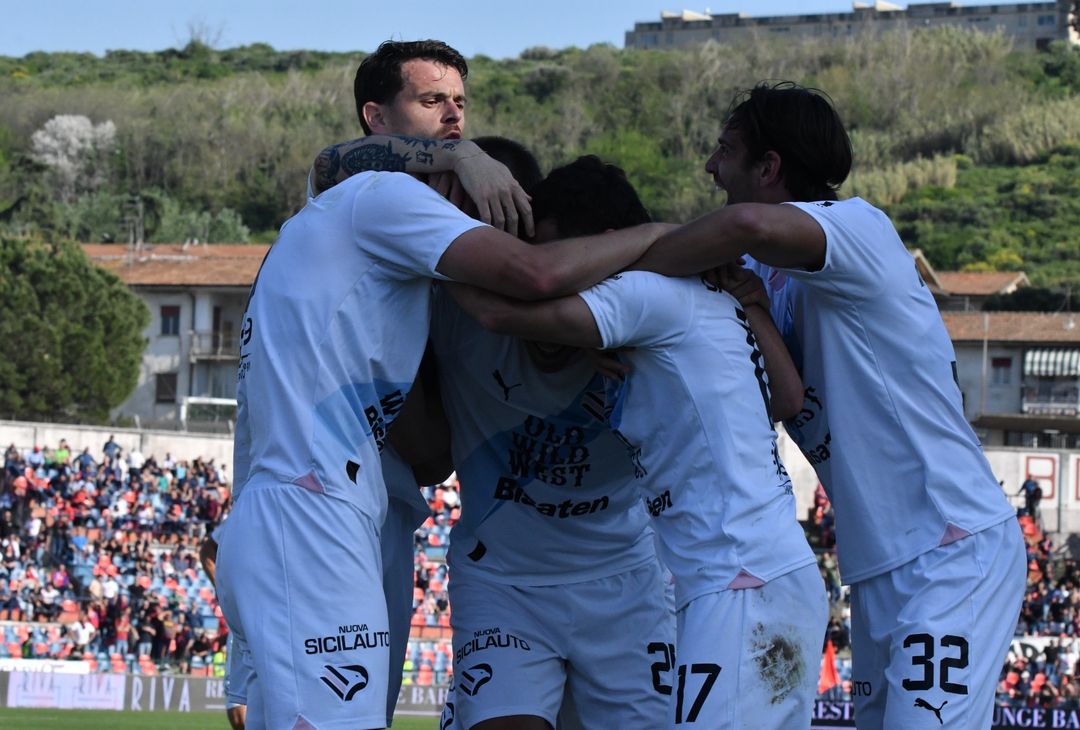 FOTO Cosenza-Palermo 1-1, 33ª giornata Serie B 2023-2024 (GALLERY) - immagine 11