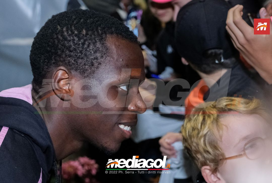 FOTO Palermo: Accardi, Saric e Gomes accendono l’albero al ‘Barbera’ (Gallery) - immagine 46