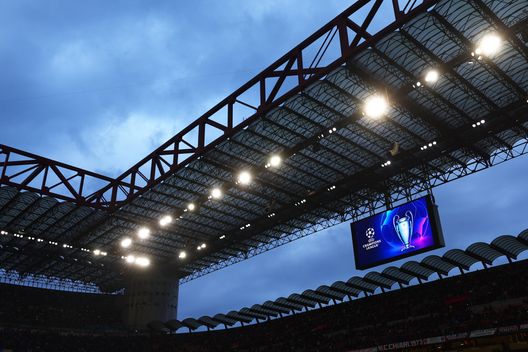 San Siro in occasione dell'Euroderby del 2023. (Foto di Clive Rose/Getty Images) Champions League 2025/2026: chi è già certo di esserci e chi è ancora in bilico- immagine 3