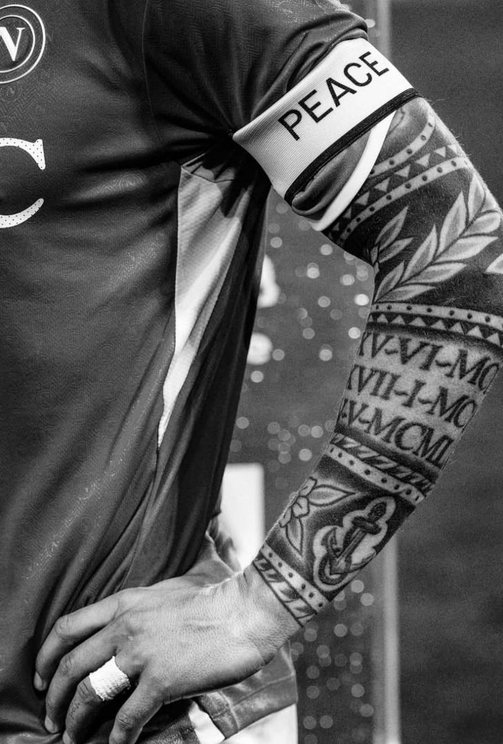 Il Napoli ha pubblicato sui suoi profili social una serie di scatti che ritraggono gli azzurri in alcuni momenti salienti del big match contro l'Inter.