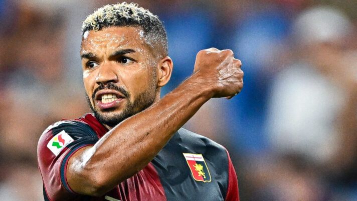 GENOA, ITALY - AUGUST 9: Junior Messias of Genoa reacts during the Coppa Italia match between Genoa CFC and Reggiana at Stadio Luigi Ferraris on August 9, 2024 in Genoa, Italy. (Photo by Simone Arveda/Getty Images) Secolo: “Nessun infortunio grave per Bani, per Messias non è solo un problema fisico” - immagine 1