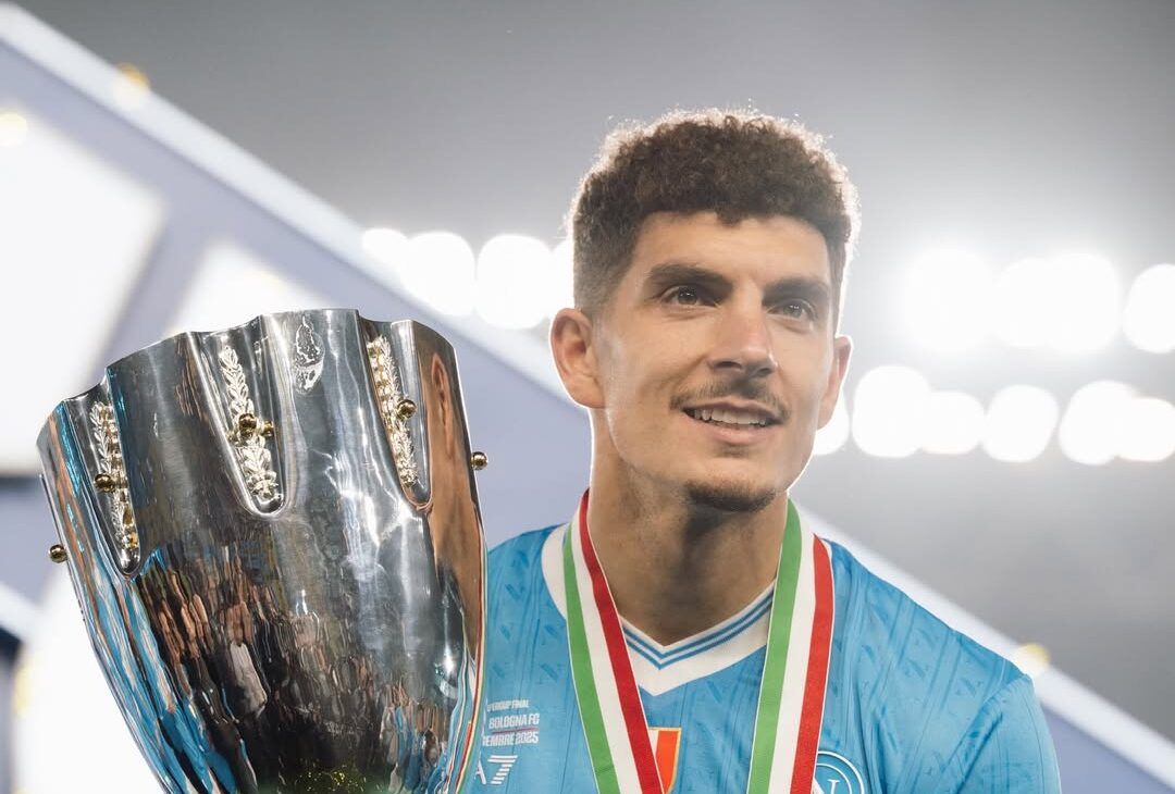 Di Lorenzo festeggia la Supercoppa con gli scatti più belli –  LA GALLERY- immagine 1