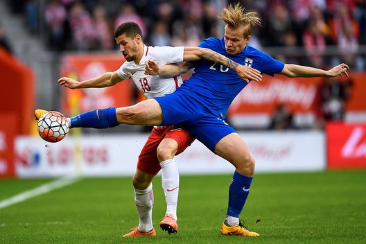 Wroclaw, Polonia - 26 marzo 2016: Pawel Wszolek della Polonia e Joel Pohjanpalo della Finlandia. (Foto di Adam Nurkiewicz/Getty Images) Finlandia-Polonia, dove vedere la partita in diretta tv e streaming live- immagine 4