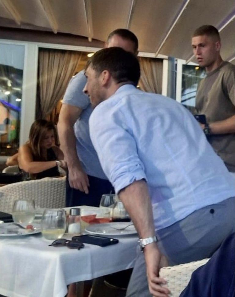 Ecco la foto: il ds della Roma Ghisolfi in Spagna insieme a Dovbyk- immagine 2