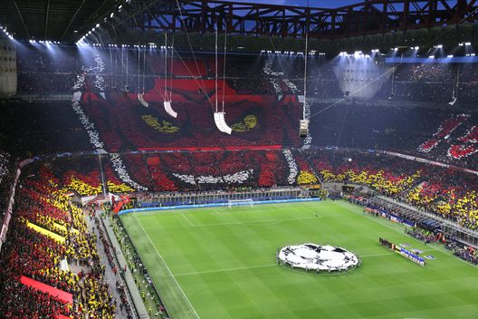 Milan Inter-coreografie-derby-divieto-digos